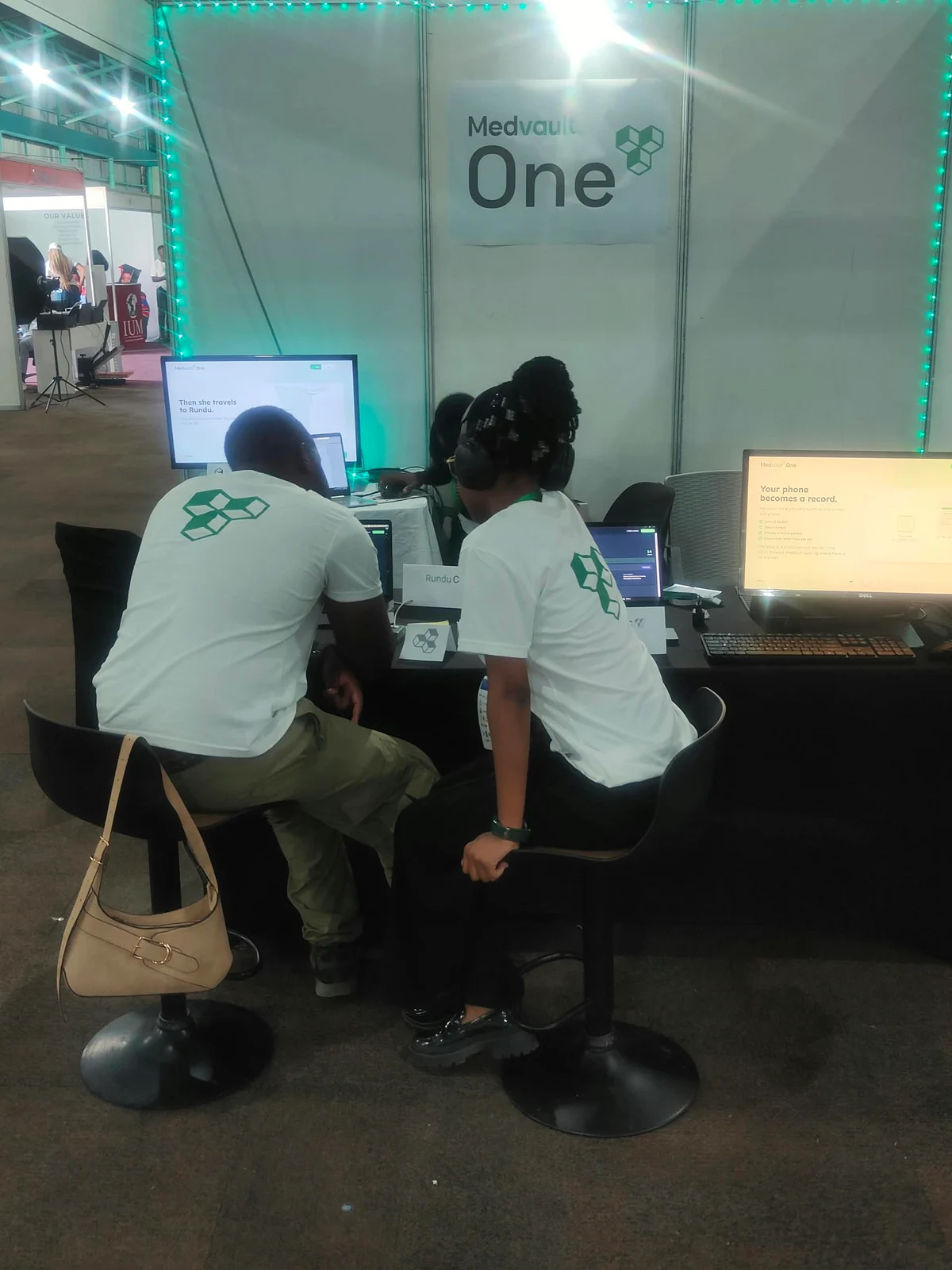Running the demo stations